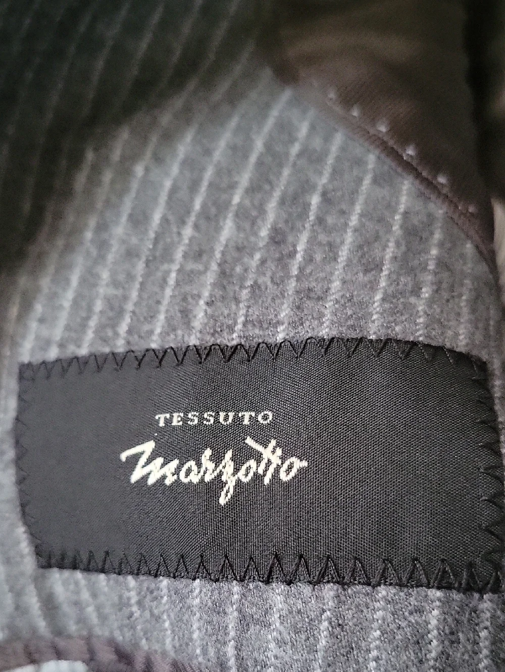 Banana Republic Gray Pinstripe 40S Suit Jacket